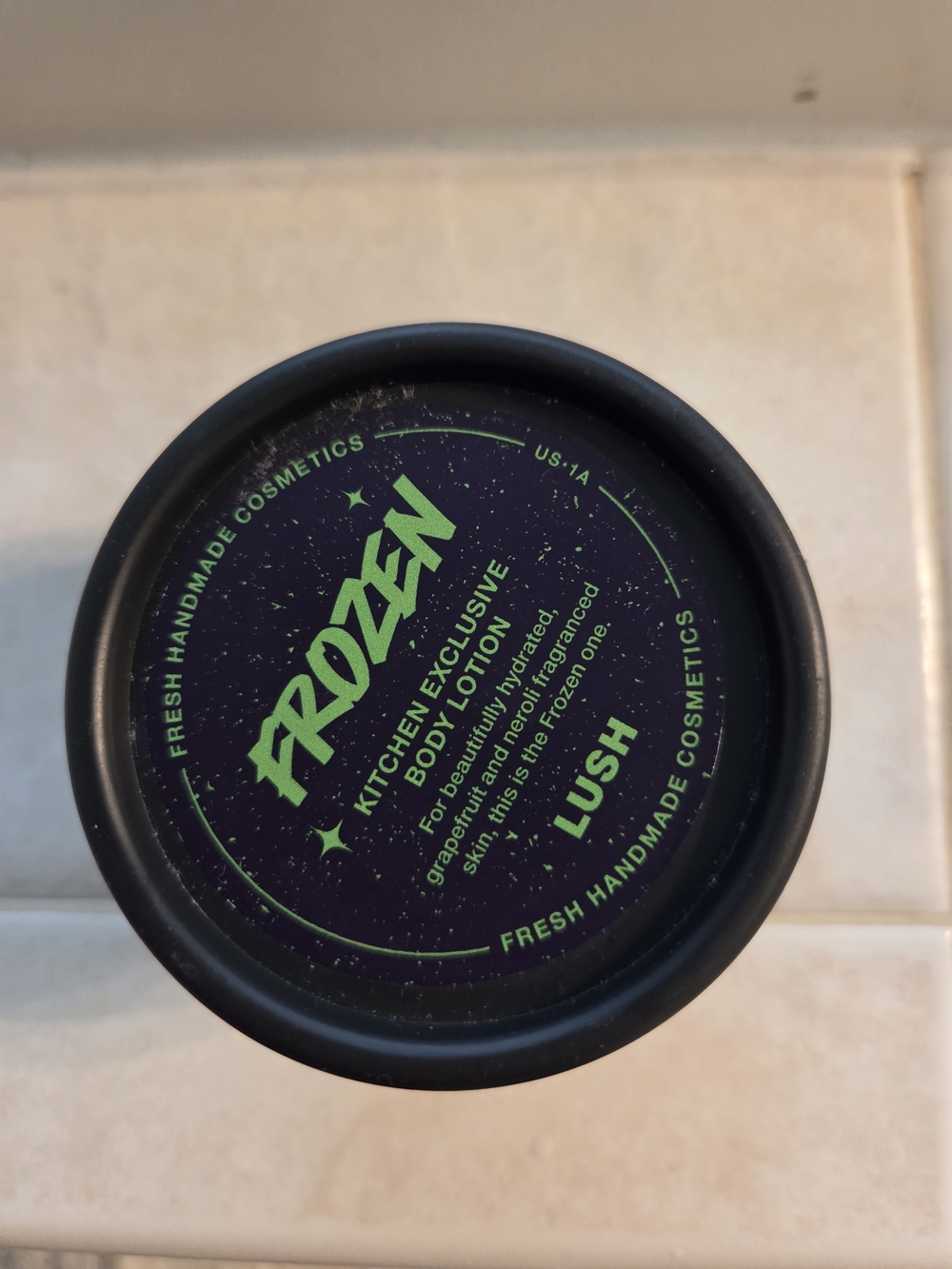 Lush Frozen Kitchen Exclusive Body Lotion - Picture 2 of 4